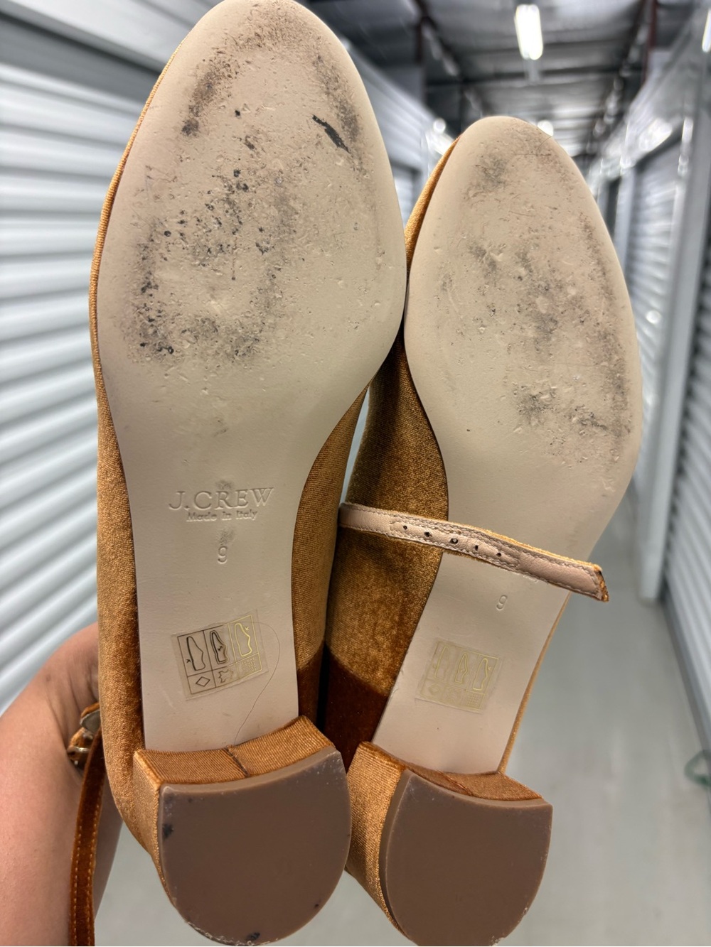 J. Crew Velvet Ankle Strap Shoes. Gilded Amber. Size 9. Like New. - Picture 2 of 4